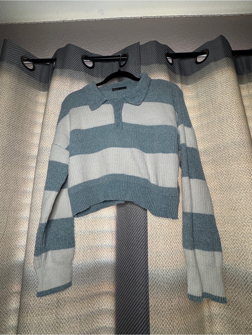 Blue & White Collared Cropped Sweater